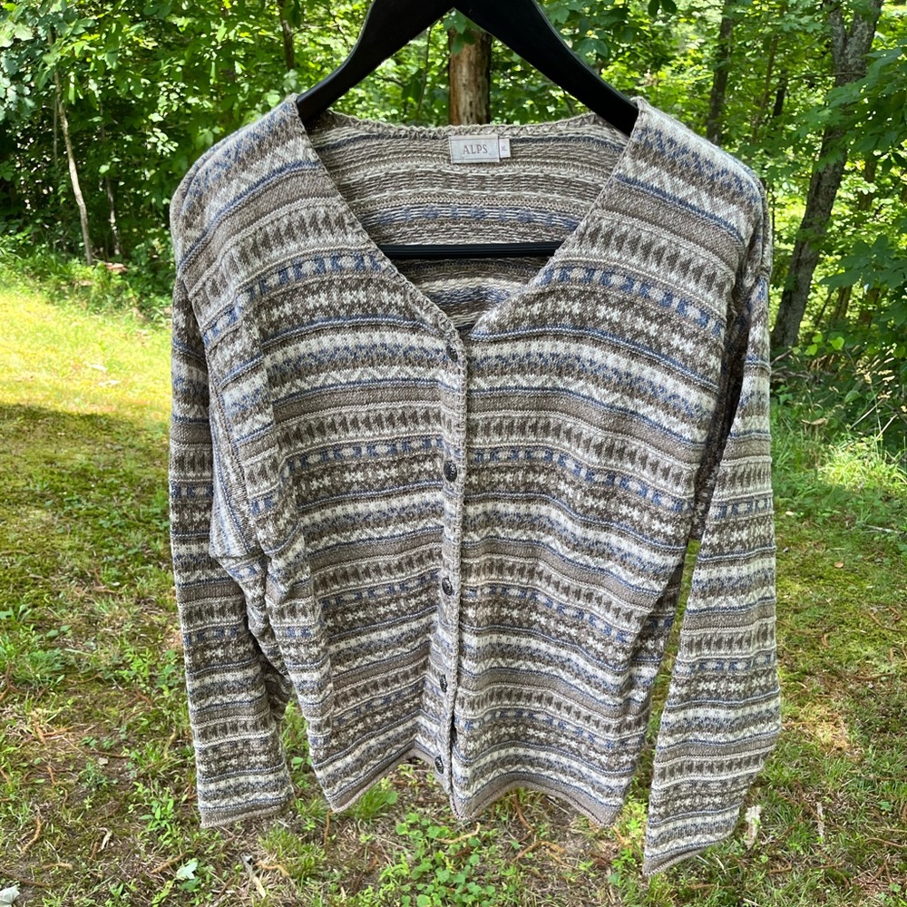 Alps XL tan and blue stripped sweater